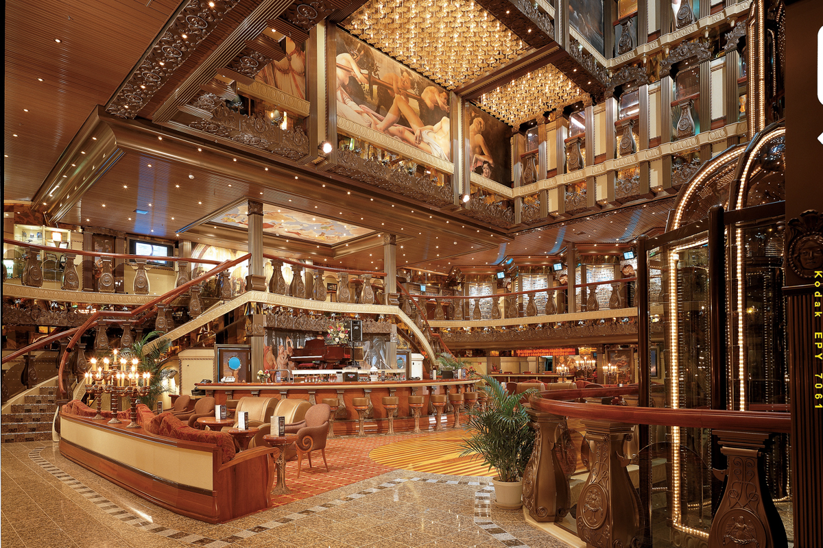 MyCruise Carnival Pride Offentlige-arealer Barer-lounger-atrium2